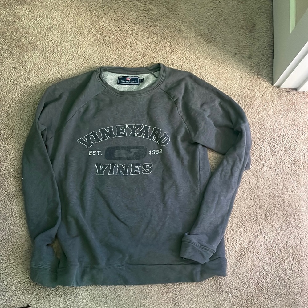 Vineyard vines sweater